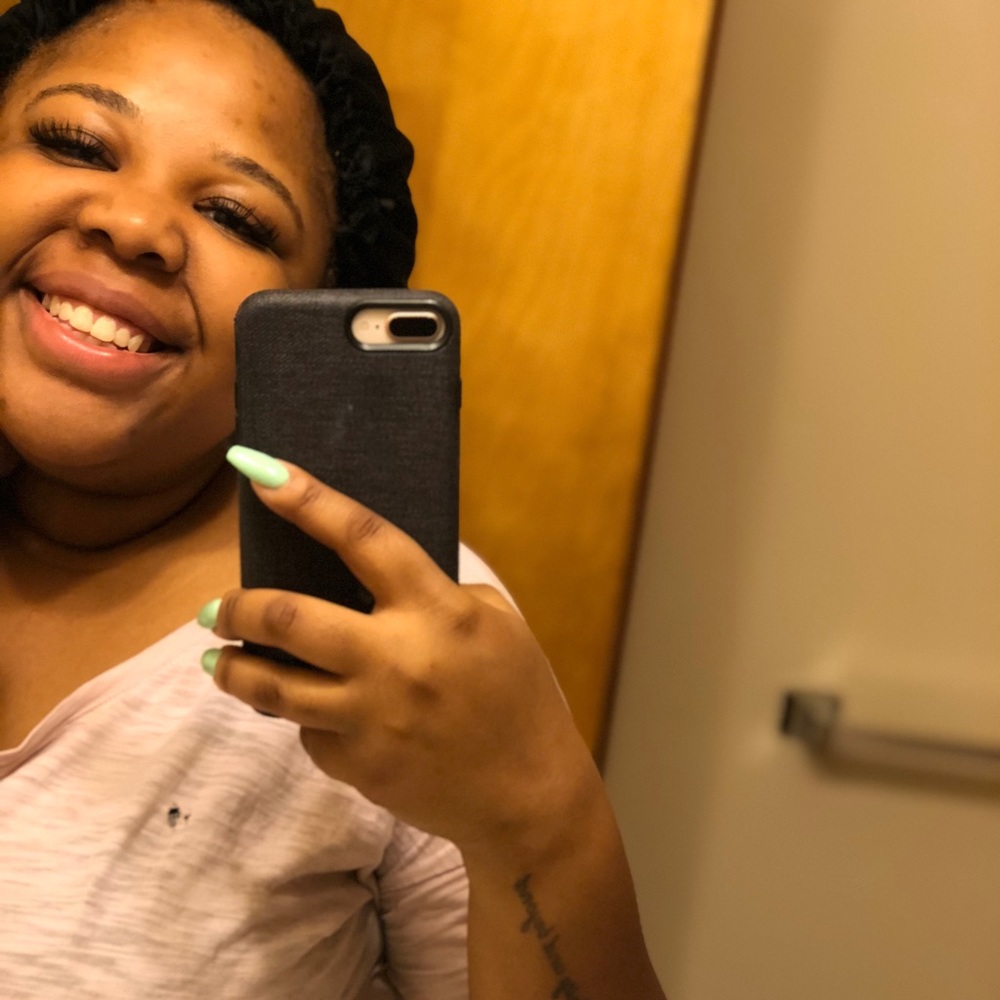 Meet your Posher, La'kya